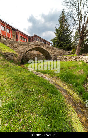 Koptivshtitsa, Bulgarien - 21 April 2019: Die steinerne Brücke, wo der erste Schuss des Aufstandes 1876 gefeuert wurde, die meisten Kalachev Stockfoto