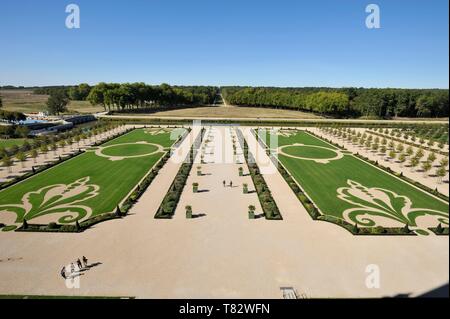 Frankreich, Loir et Cher, Tal der Loire als Weltkulturerbe von der UNESCO, Chambord, das königliche Schloss, französische Gärten Stockfoto