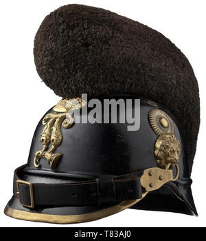 Schutzkleidung, Helme, Bayerische Helm Modell 1868 für Infanterie Soldaten, Monogramm von König Ludwig II, Editorial-Use - Nur Stockfoto