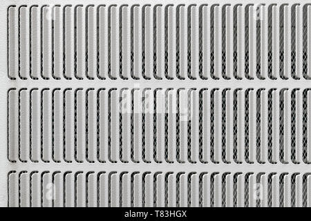 Geschlitzten Metallplatte Muster als Hintergrund, Textur von White Metallic Filtermaske Oberfläche Stockfoto