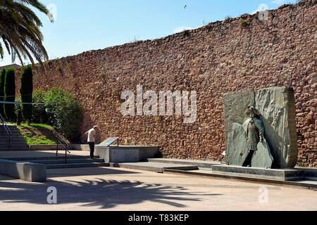 Frankreich, Var, Frejus, Place Clemenceau, Monument zum Gedenken an den Vater Sieyes, Autor der Gründungstext der Französischen Revolution Stockfoto