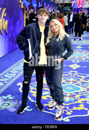 Jed Barker und Safran Barker an der Aladdin europäische Premiere im Odeon Luxe Leicester Square, London statt. Stockfoto