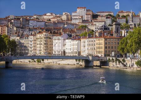 Frankreich, Rhone, Lyon, historische Stätte als Weltkulturerbe von der UNESCO, der Saone River mit Blick auf das Viertel Croix-Rousse, die Brücke Pont de La Feuillée und Bon-Pasteur Kirche Stockfoto