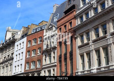 London, Großbritannien - Wohnarchitektur in Eastcheap Street, London. Stockfoto