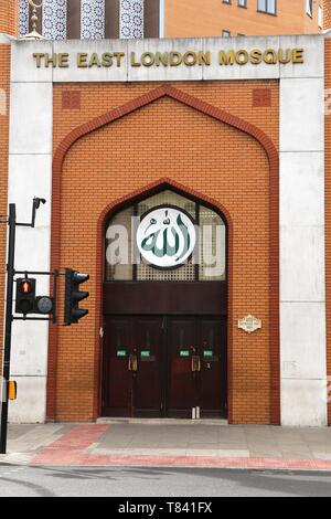 LONDON, Großbritannien - 7. Juli 2016: Die East London Moschee Außenansicht. Mehr als 1 Millionen muslimische Menschen leben in London. Stockfoto