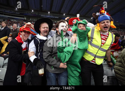 ASM Clermont Auvergne Fans auf den Tribünen während der Challenge Cup Finale in St James' Park, Newcastle. Stockfoto