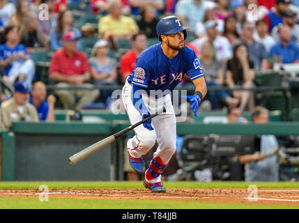 Mai 04, 2019: Texas Rangers catcher Isiah Kiner-Falefa #9 Während eine MLB Spiel zwischen den Toronto Blue Jays und der Texas Rangers bei Globe Life Park in Arlington, TX Texas besiegte Toronto 8-5 Albert Pena/CSM. Stockfoto