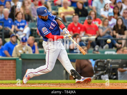 Mai 04, 2019: Texas Rangers shortstop Elvis Andrus #1 Während eine MLB Spiel zwischen den Toronto Blue Jays und der Texas Rangers bei Globe Life Park in Arlington, TX Texas besiegte Toronto 8-5 Albert Pena/CSM. Stockfoto