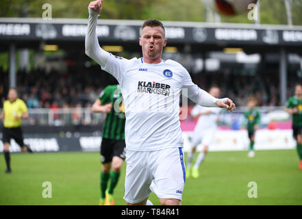 Münster, Deutschland. 11. Mai, 2019. Marvin Pourie (KSC). GES/Fußball/3. Liga: Preussen Muenster - Karlsruher SC, 11.05.2019 Fußball: 3. Liga: Preussen Muenster vs Karlsruher SC, Muenster, Mai 11, 2019 | Verwendung der weltweiten Kredit: dpa/Alamy leben Nachrichten Stockfoto