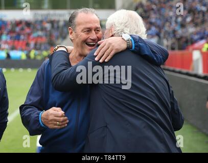 Schalke, Deutschland. 11. Mai, 2019. firo: 11.05.2019, Fußball, 2018/2019, 1.Bundesliga: Bayer Leverkusen - FC Schalke 04 Huub Stevens und Rudi Voller | Verwendung der weltweiten Kredit: dpa/Alamy leben Nachrichten Stockfoto