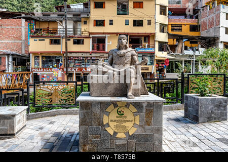 Aguas Caliente - April 8, 2019: Die Gemeißelten Stein Kunst die Inkas kulturelle Identität von lokalen Künstlern in Aguas Caliente, Peru geschnitzt. Stockfoto