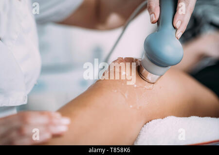 Physiotherapie Ultraschall Stockfoto