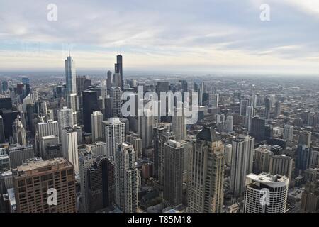 Die Chicago Skyline von 360 Chicago auf dem John Hancock Center gesehen, in der Nähe der North Loop, Magnificent Mile, Chicago, Illinois, USA Stockfoto