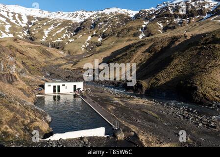 Island, South Island, Region, Sudurland Seljvavellir, Seljavallalaug, geothermischen Pool 1923 erbaut