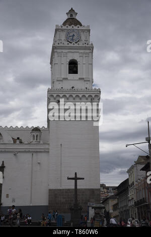 Ab 1701 gebaut und vollendet im Jahre 1747 Basilika de Nuestra Señora de la Merced iis eine der eindrucksvollsten kolonialen Stil Kirchen in Quito. Stockfoto