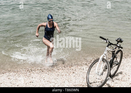 Triathlet in der Ausbildung Stockfoto