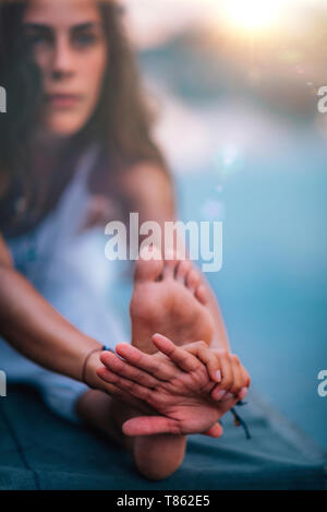 Frau beim yoga Stockfoto