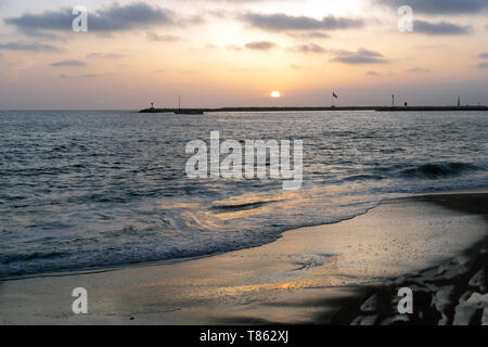 Einen Abend oder Morgen am Strand - sehr räumliche, sehr New Age Stockfoto