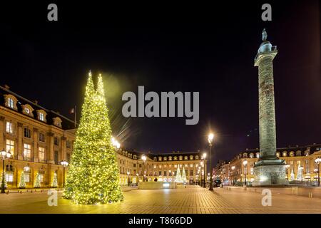 Frankreich, Paris, Place Vendome während Weihnachten Stockfoto