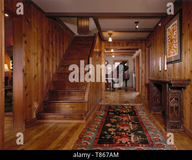 Treppen im rustikalen Home Stockfoto