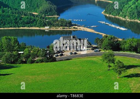 Frankreich, Cantal, en Ruynes Margeride, Viadukt von Garabit htel und Restaurant (Luftbild) Stockfoto