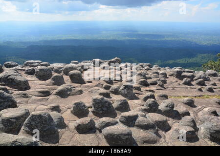 Lan hin Pum Pum [Knötchen Rock Feld] im Phu Hin Rong Kla Nationalparks in Thailand. Stockfoto