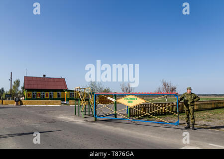 Chojniki, Belarus-Am 26. April 2019: Eintritt in die Sperrzone von Tschernobyl in Belarus mit radioaktiven Fallout in 1986 belastet. Stockfoto