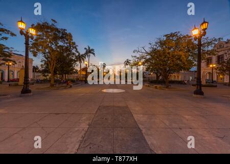 Kuba, Cienfuegos Provinz Cienfuegos, historische Zentrum eingetragen als Weltkulturerbe der UNESCO, José Martí Square, Statue des José Martí Stockfoto