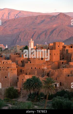 Marokko, Sous-Massa-Draa Region, hoher Atlas, (Todgha) Todra-Tal, Oasis und Palm Grove von Tineghir Stockfoto