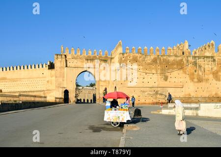 Marokko, Mittlerer Atlas, Fes, Kaiserstadt, Fès, Medina als Weltkulturerbe von der UNESCO, Bab Mahrouk (Mahrouq) eine der 14 Tor der alten Stadt Stockfoto