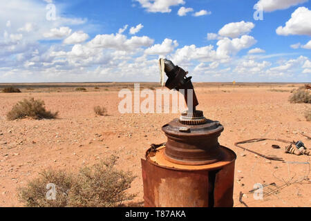 Kunst in Mutonia Skulpturenpark, Alberrie Creek, Oodnadatta Track, South Australia, SA, Australien Stockfoto