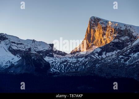 Frankreich, Hautes Alpes, Dévoluy massiv, Saint Etienne en Dévoluy, der Höhepunkt der Bure (2709 m) Stockfoto