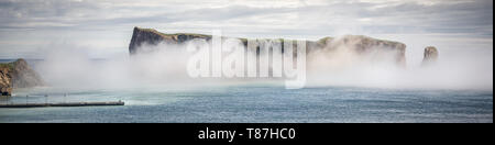 Blick auf den Rocher Percé in Kanada. Stockfoto