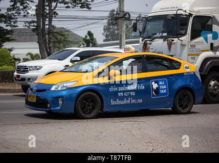 Chiangmai, Thailand - 30 April 2019: City Taxi Meter Chiangmai, Toyota Prius, Service in der Stadt. Anruf durch Mobile Anwendung. Stockfoto