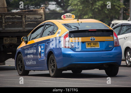 Chiangmai, Thailand - 30 April 2019: City Taxi Meter Chiangmai, Toyota Prius, Service in der Stadt. Anruf durch Mobile Anwendung. Stockfoto