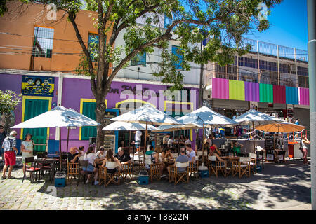 Buenos Aires Argentinien - Dec 25, 2018: Cafe am Caminito Straße in La Boca, Buenos Aires. Argentinien. Stockfoto