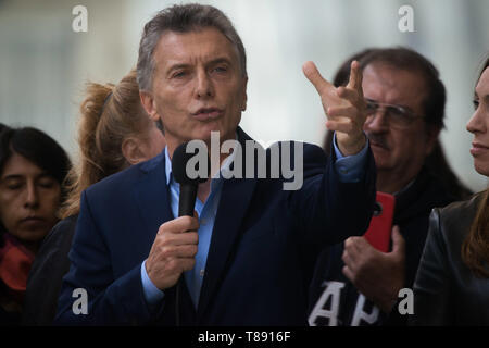 Buenos Aires, Argentinien. 10. Mai, 2019. Der Präsident von Argentinien, Mauricio Macri, spricht während einer politischen Versammlung ein Zug Viadukt in Buenos Aires, Argentinien zu eröffnen, am Freitag (10.). Credit: Mario De Fina/FotoArena/Alamy leben Nachrichten Stockfoto