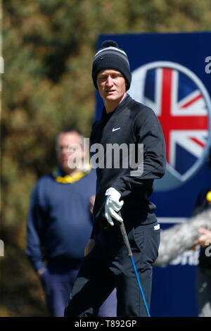 Hillside Golf Club, Southport, England, UK. Hillside Golf Club, Southport, England 11. Mai 2019,; Betfred britischen Meister, bewirtet von Tommy Fleetwood, Tag 3; Marcus Kinhult (SWE) paßt seinen Antrieb auf der zweiten T-Stück Credit: Aktion Plus Sport Bilder/Alamy leben Nachrichten Stockfoto