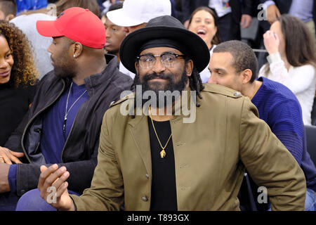 Paris, Frankreich. 11. Mai, 2019. RONNY TURIAF ehemaliger NBA Spieler während der Französischen Cup Basketball Finale zwischen ASVEL und Le Mans am AccorHotel Arena in Paris. LDLC ASVEL der Französischen Cup 70-61 Quelle: Pierre Stevenin/ZUMA Draht/Alamy Leben Nachrichten gewonnen Stockfoto