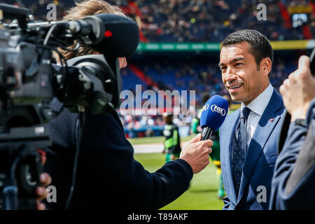 Rotterdam, Niederlande. 12. Mai 2019. ROTTERDAM, Niederlande, 12-05-2019, Stadion De Kuip, niederländische Fußball, Saison 2018/2019, Eredivisie, Feyenoord - ADO Den Haag, Feyenoord Trainer/Coach Giovanni van Mijn vor dem Spiel Credit: Pro Schüsse/Alamy leben Nachrichten Stockfoto