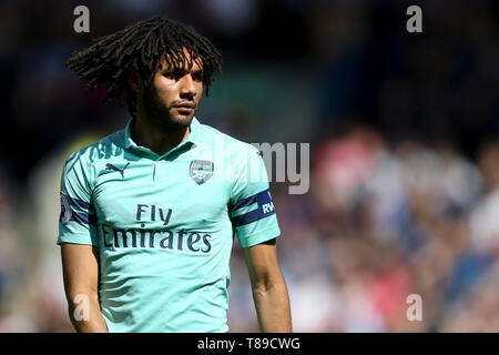 Burnley, Großbritannien. 12. Mai 2019. Mohamed Elneny von Arsenal an schaut. Premier League match, Burnley v Arsenal in Turf Moor in Burnley, Lancashire am Sonntag, den 12. Mai 2019. Dieses Bild dürfen nur für redaktionelle Zwecke verwendet werden. Nur die redaktionelle Nutzung, eine Lizenz für die gewerbliche Nutzung erforderlich. Keine Verwendung in Wetten, Spiele oder einer einzelnen Verein/Liga/player Publikationen. Credit: Andrew Orchard sport Fotografie/Alamy leben Nachrichten Stockfoto