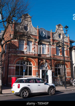 Großbritannien, England, Surrey, Surbiton Victoria Road Stockfoto