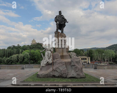 TURIN, Italien - ca. Mai 2019: Denkmal für Giuseppe Garibaldi Stockfoto