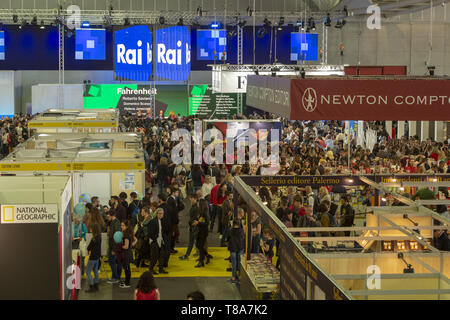 Turin, Italien. 11. Mai, 2019. Allgemeine Ansicht während der xxxii Turin International Book Fair in Lingotto Fiere am 11. Mai 2019 in Turin, Italien. Credit: Antonio Polia/Pacific Press/Alamy leben Nachrichten Stockfoto