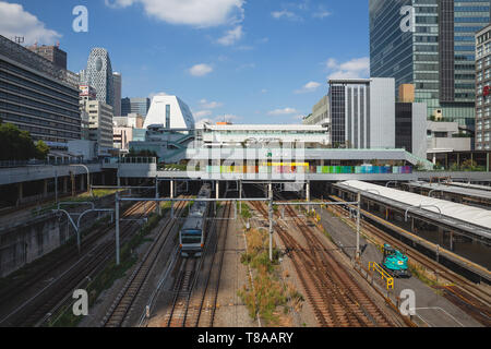 Tokio, Japan - oct 10,2018: Shinjuku Bahnhof in Tokio, Japan. Stockfoto