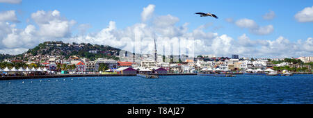 Fort-de-France. Martinique. Ein Blick auf den Hafen vom Kreuzfahrtschiff. Stockfoto