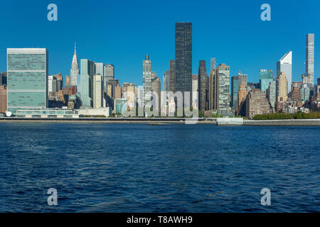 MIDTOWN SKYLINE EAST RIVER MANHATTAN NEW YORK CITY USA Stockfoto
