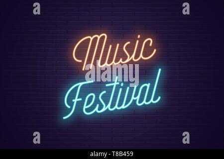 Neon-Schriftzug von Music Festival. Glühende Schlagzeile, helles Neon kursiver Text von Music Festival. Titel Vorlage für Web Banner und Poster. Orange und b Stock Vektor