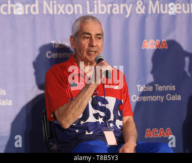 "Feiern den 48. Jahrestag der "Ping-Pong-Diplomatie" der amerikanischen Chinesische Athlet Association (ACAA) bei der Richard Nixon Library und Museum in Yorba Linda, California gehostet werden. Die Veranstaltung erinnerte an die Öffnung der USA - die Beziehungen zwischen der EU und China am 10. April 1971, als ein Team von amerikanischen Tischtennis Spieler in China für einen Geschäfts- oder Firmenwert besuchen und freundschaftliches Spiel Tischtennis mit einem China Team angekommen. Die Tischtennis entspricht die Bühne für ein Treffen mit Präsident Nixon und der Chinesische Premier Chou En-lai, die das Ende des Kalten Krieges und wurde als "Ping-Pong-Diplomatie" bekannt. Die amerikanische Ch Stockfoto