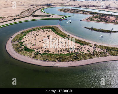 Herzform Liebe See in der Dubai Wüste Luftaufnahme Stockfoto